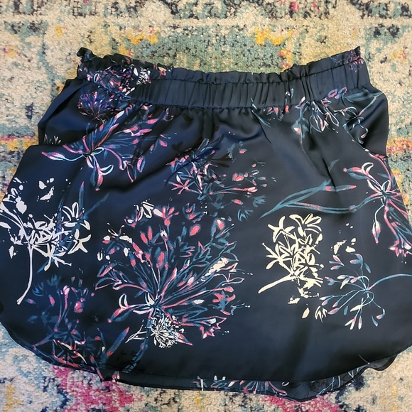 Floral Mini Skirt - Picture 3 of 5
